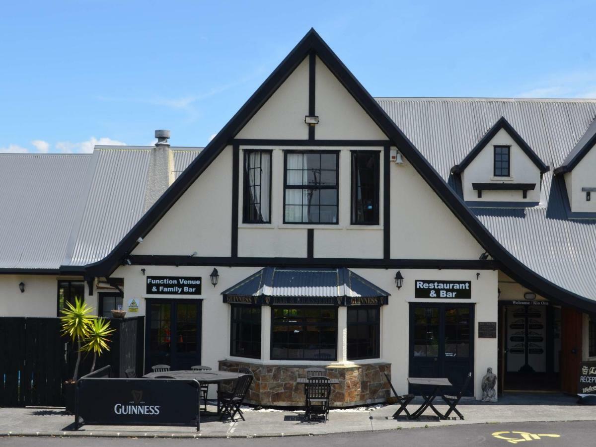 Salty Dog Inn Snells Beach Exterior photo